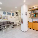 Spacious 4 Bdr With Parking