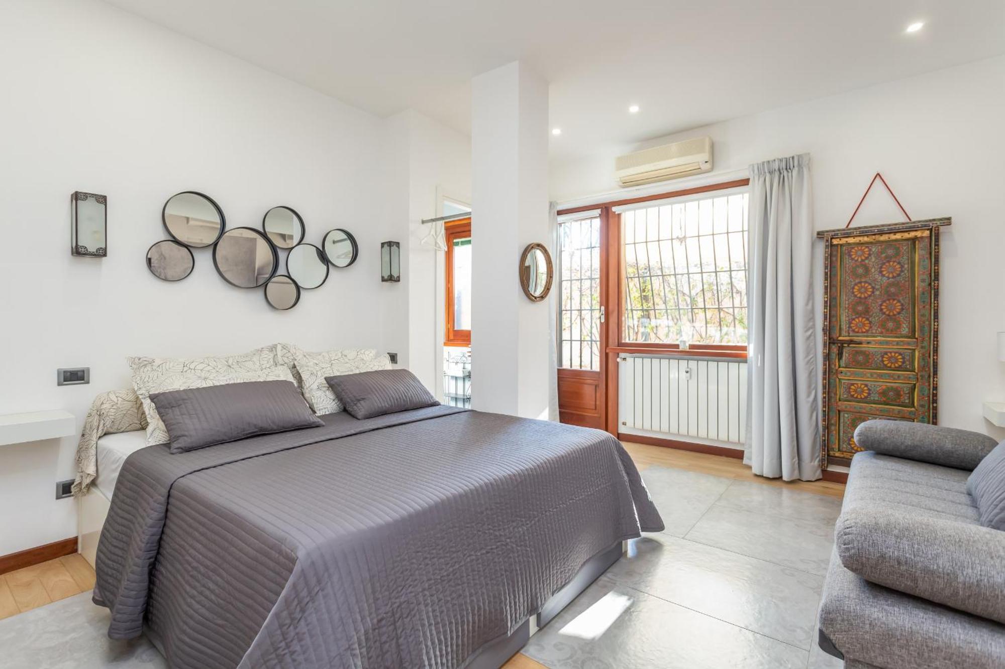 Spacious 4 Bdr With Parking Rome