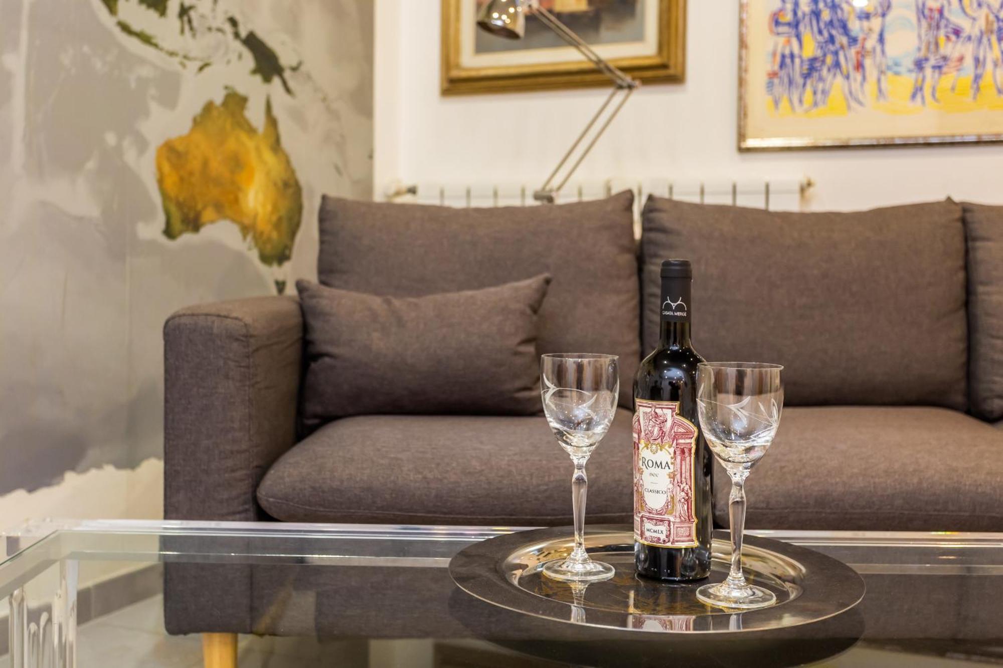 Spacious 4 Bdr With Parking * Rome
